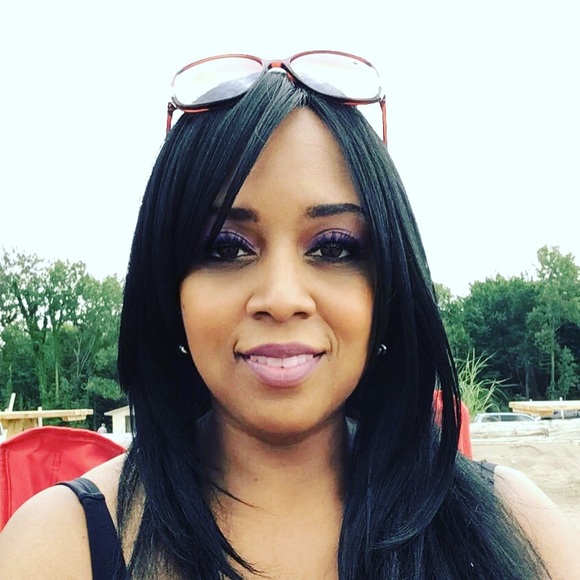 Meet your Posher, Crystal - Picture 1 of 1